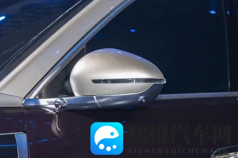 岚图10月交付稳增，双旗舰车型布局高端新能源市场-2