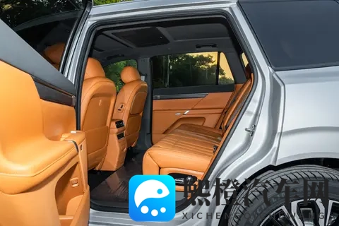 17 万拿下纯电 SUV?东风奕派eπ008 :空间、续航、配置够家用吗?-1