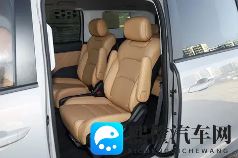 768 万起的舒享大7座MPV—星光730 PHEV,真7座大空间+电滑门-1