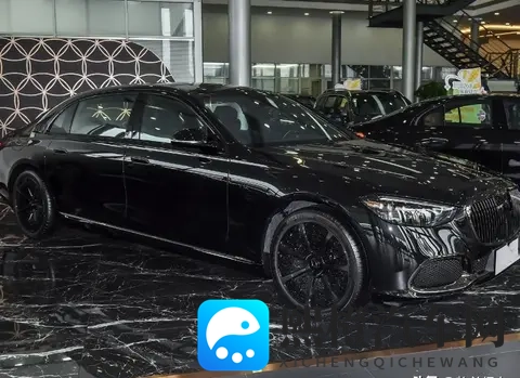 落地价格超404万!60T+612马力+熏黑轮毂!这台奔驰车确实少见-1