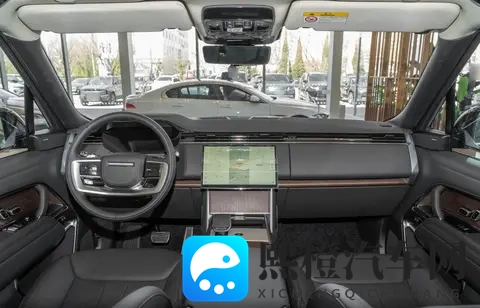 经典永不过时?揽胜外观设计相对“保守”,动力稳重而强劲-2