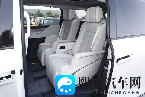 被夫部长侵犯的漂亮人妻:时尚新宠,6.5秒加速,这款新车惊艳亮相-1