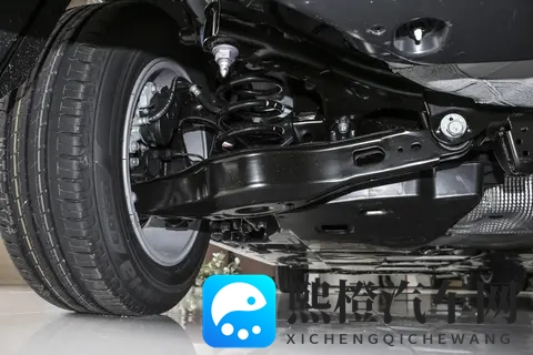 一共三款车型,燃油版卡罗拉怎么选?-2