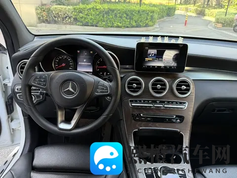 十年老友价,圆你奔驰梦——二手GLC300-2