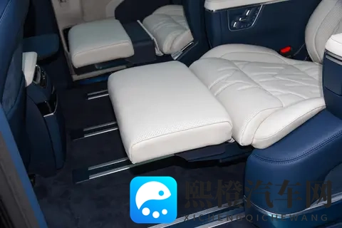 极氪009十一月购车福利,优惠力度大,家用、商用都合适-3