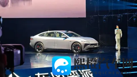 东风奕派eπ007+上市 限时焕新价1399-1499万元-2