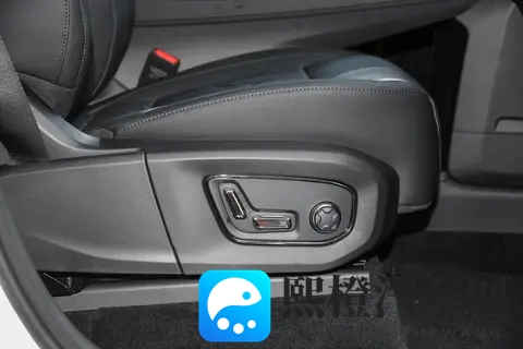 它为何受明星喜爱?沉浸式体验极氪009,它如何适配多元出行场景-1