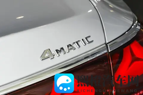 2026款奔驰长轴距E级上市，新增经典版仅售4299万，剑指宝马5系-3