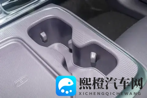 零跑B01销量破万，凭啥这么牛？看完这篇文章你就明白了-1