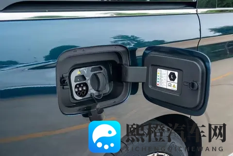 1411km续航+ADS 40，26款岚图梦想家太懂出行需求-3