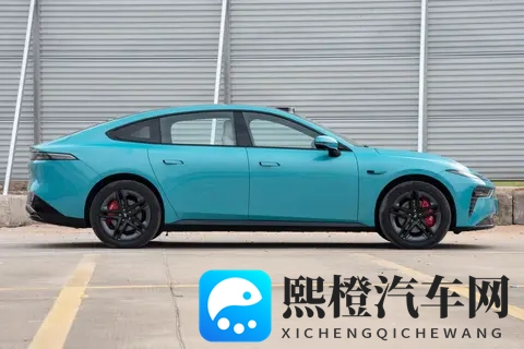 15万左右想买纯电车?这款新车能上绿牌,动力、配置都均衡-1