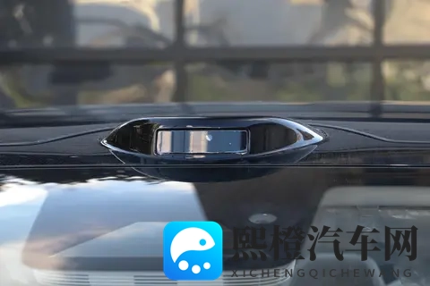 预算10万左右买纯电轿车,为什么推荐零跑B01?-2