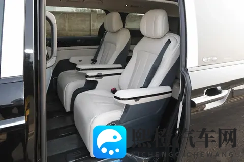 奶爸车的新选择,车长5145mm,配15T混动,纯电续航218公里-2