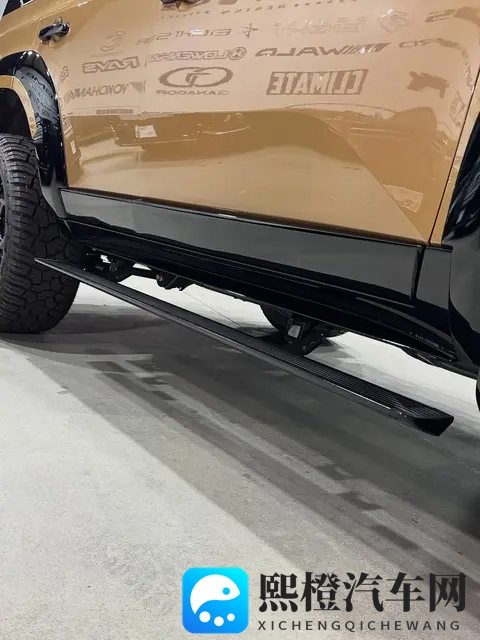 丰田普拉多GMG版亮相 配专属外观套件 造型硬核-2