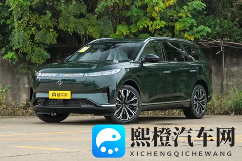 新车  纯电_增程可选，分体式头灯，零跑C16同级，星途ET7实车曝光-3