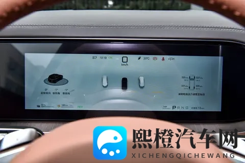 ​​要空间更要性能！腾势N8L DM：20T+三电机，全家出行不将就-3
