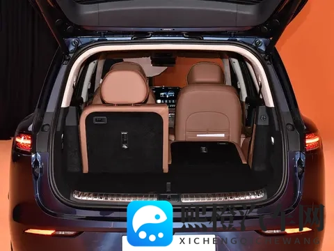 东风造了台“库里南”，配华为“全家桶”+三腔空悬，外观很霸气-1