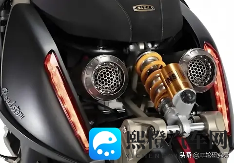 入手这辆摩托车,3个理由让你欲罢不能,但最后一个硬伤太致命!-2