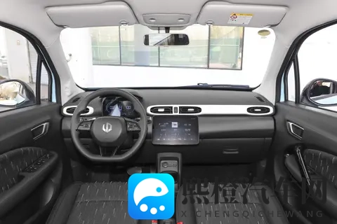 5 万级纯电家用车怎么选?零跑 T03 实测解析,帮年轻家庭精打细算-2