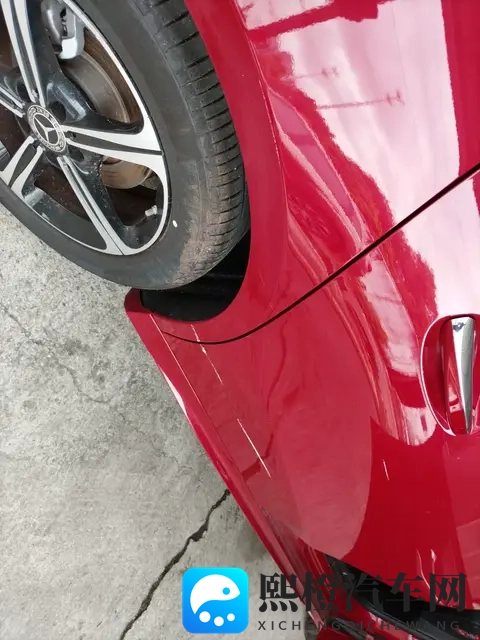 一手准新奔驰A级，红色时尚座驾，15万轻松拥有！-1