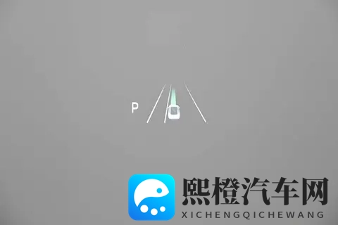 深蓝L06入门版实车曝光!配端到端辅助驾驶_预售1399万元-2