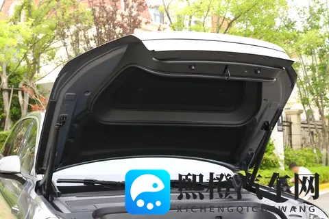 家庭 SUV 怎么选？对比大五座、大三排，乐道 L90 成绕不开的选择​-3