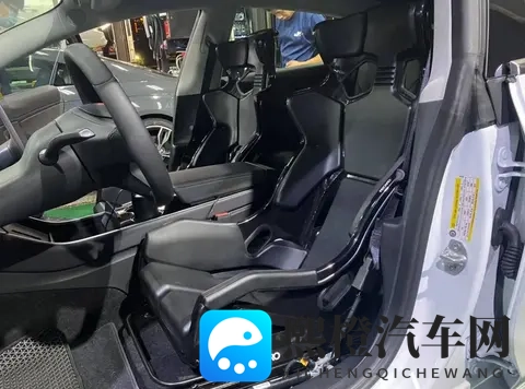 承认吧！一体式运动座椅其实一点都不舒服-1