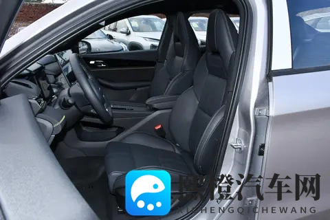 第三代领克03进阶上市,限时权益价1038万元起,家用香吗?-1