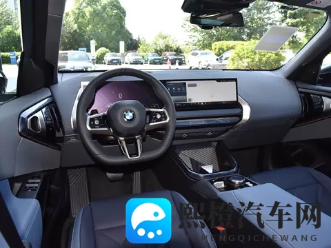 宝马这款中型SUV不足40万,轴距看齐X5配曜夜运动套件,搭载20T-1