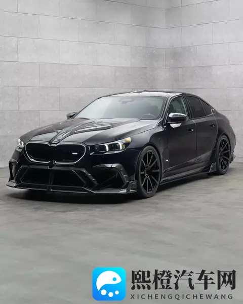 配中置三出排气 Mansory爆改宝马M5 动力大幅升级-2