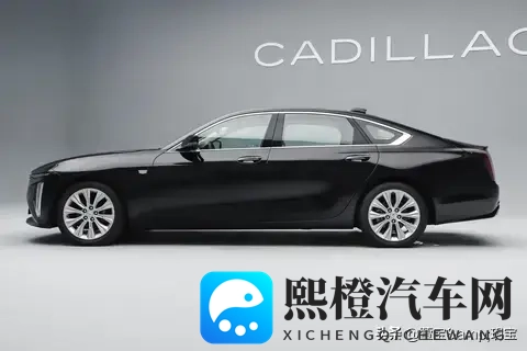 2026款凯迪拉克CT6上市：MRC磁浮底盘+一口价，能否搅动豪车市场-1