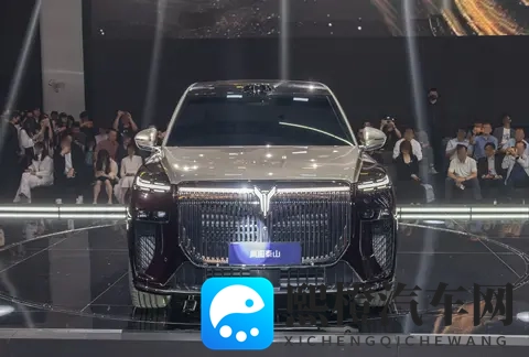 岚图泰山来了：六座头等舱的豪华SUV，售价50万可靠吗？-1