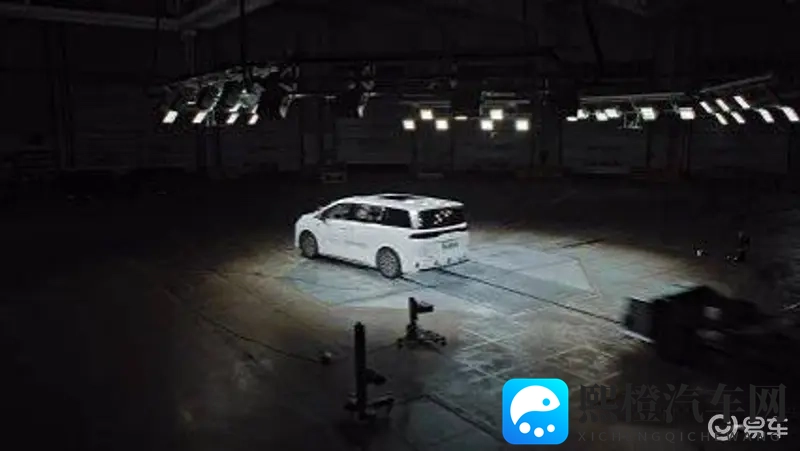 比亚迪夏超越国标,安全性能惊人-1