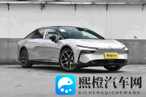 小鹏P7+增程版来了,用户却说它不像是油电混,更像智能车升级款-2