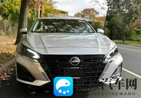 燃油车要翻身？天籁装上鸿蒙座舱，这波操作太秀了！-3