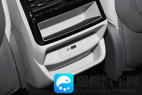 热门家用SUV——星越L全新东方曜系列焕新上市！谈谈真实体验-3