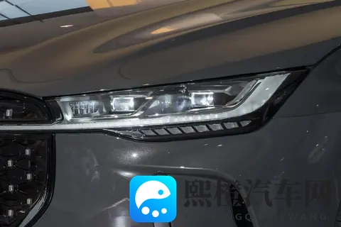 林肯Z配置差异化分析,混动、纯燃油具体该怎么选?-1