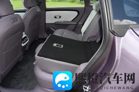 智己LS9上市，3228万起重塑大六座SUV价值标杆-1