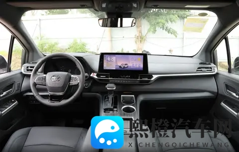 合资家用MPV!2026款格瑞维亚配置差异分析,哪款更适合你?-2