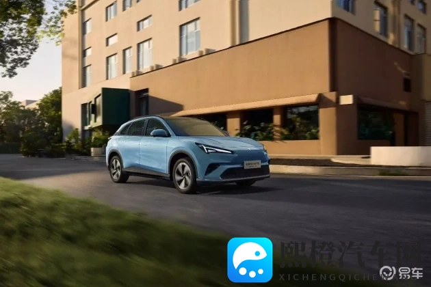 鸡鸡捅鸡鸡：男性私密部位意外触碰事件-1