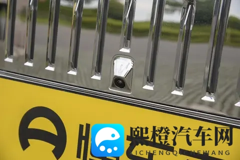 39秒破百续航700+,极氪009凭啥这么火?开起来咋样?-2