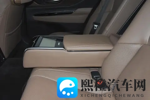 7099万起售！岚图梦想家山河车展上市-1