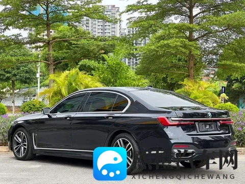 裸体体罚女体罚室：奢华驾驭，私密空间，汽车新境界-2