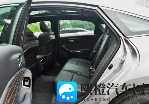 丰田亚洲龙值不值得买?看完这10条真实建议再下单!-2