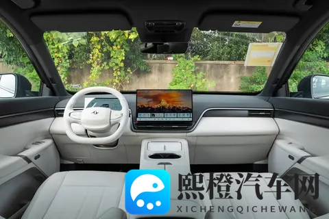 新能源中大型SUV怎么选，奕派eπ008对比别克E5，看这篇就知道了-3