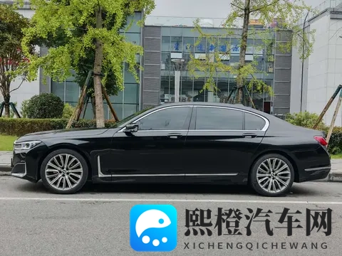 十八岁禁用软件:年轻人开车禁用导航?新规实施引关注-2