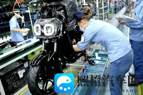 欧美性爱三区：新车型引关注，融合欧美国际元素，颠覆驾驶体验-1