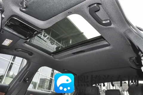 2025 款奔驰 C 级各版本适配建议：以选装配置为核心-3