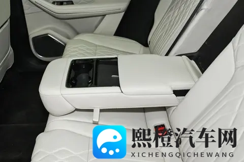 神仙打架！2026款领克09四驱探索版，重塑豪华燃油SUV-3