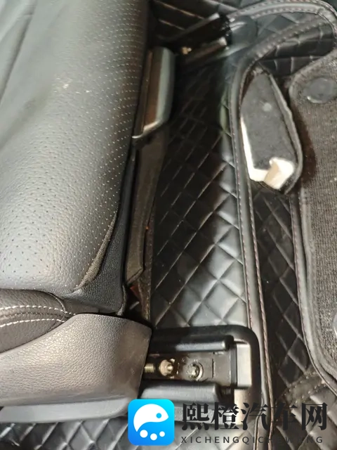 18万多拿下奔驰GLC,18年一手车,家用代步香不香?-3